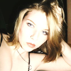 Jade, OnlyFans model with captivating charm