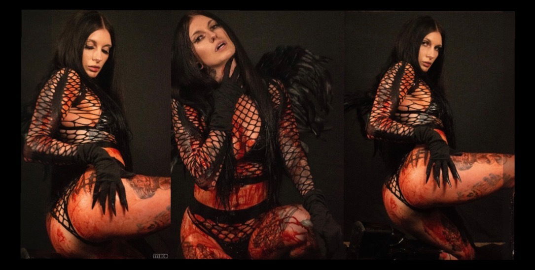 Abbey Elise 🖤 photo