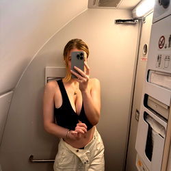 Adelyn | Autistic Courtesan🪼 photo