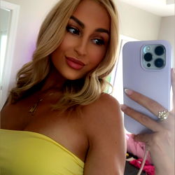 LolaBunnie on Instagram