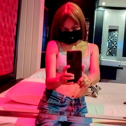 OnlyFans Model Luna Lunática 🌙, from Peru