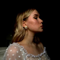 Amy Your Sweet Berry, Intimate and Elegant