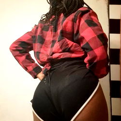 Allyfire: Onlyfans Model Showcasing Her Curves