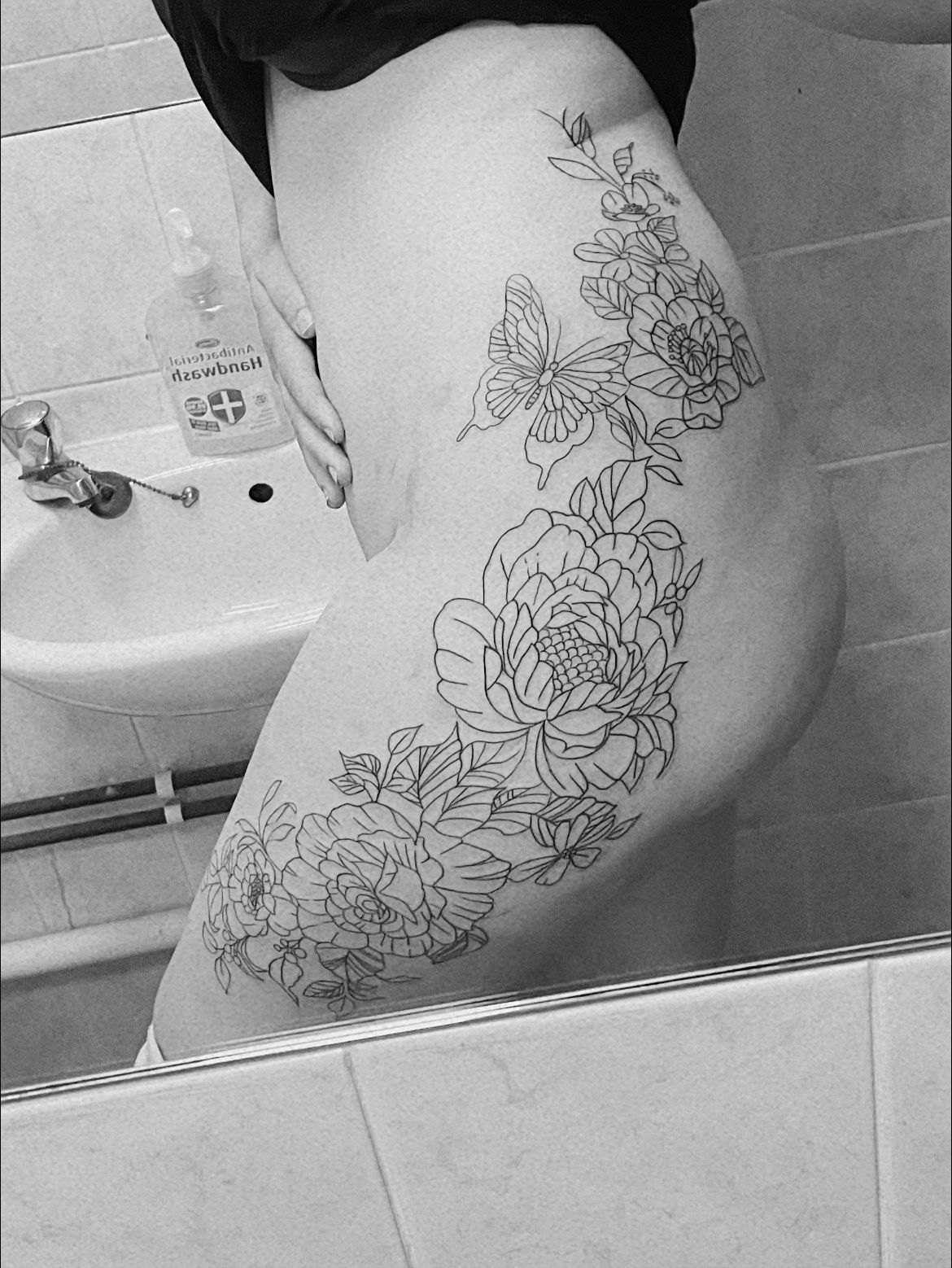 CurvyBunny😜🍑 photo