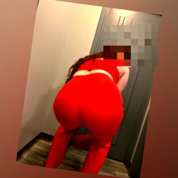 Onlyfans Model Louise in Red Tracksuit