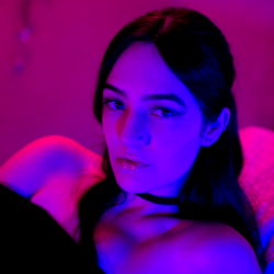 Acrylicmilk, a Striking OnlyFans Model in the Spotlight