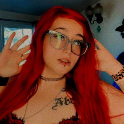 Ashley Lynn Syren - OnlyFans Model