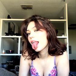 Shmickey - OnlyFans Model