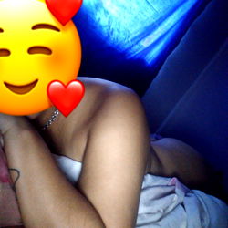 Abril Verónica photo