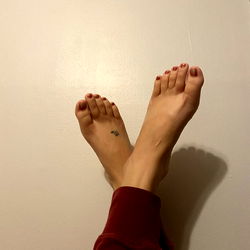 Barefoot Model Ali Shows Her Toes