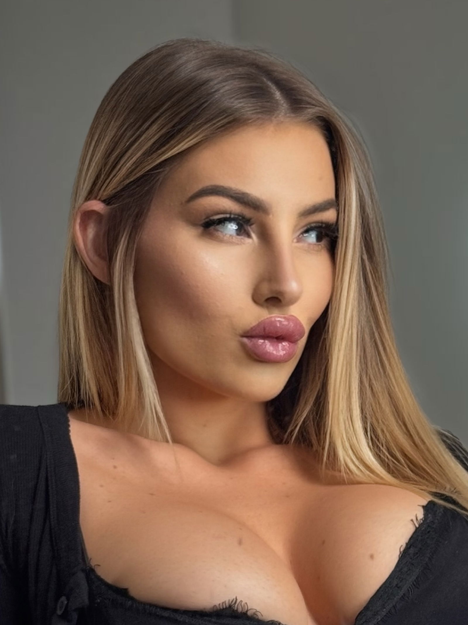 Dannii Louise 💗 photo