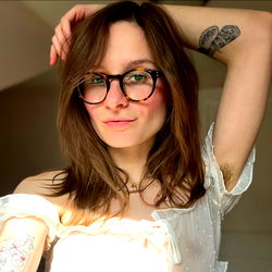 Cosmia 🌿🌸 photo