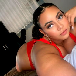 Bells2Luv: Queens, NY OnlyFans Model