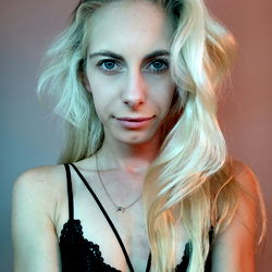 Nikki Gia Official photo