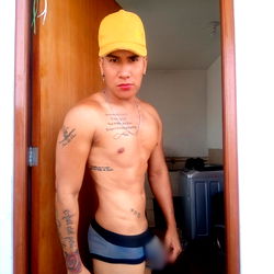 Model Andy in Intimate Shot