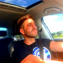 Alex, the Influencer on a Road Trip