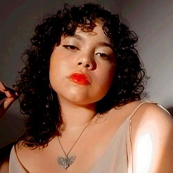 Amy, A Stylish and Elegant Model