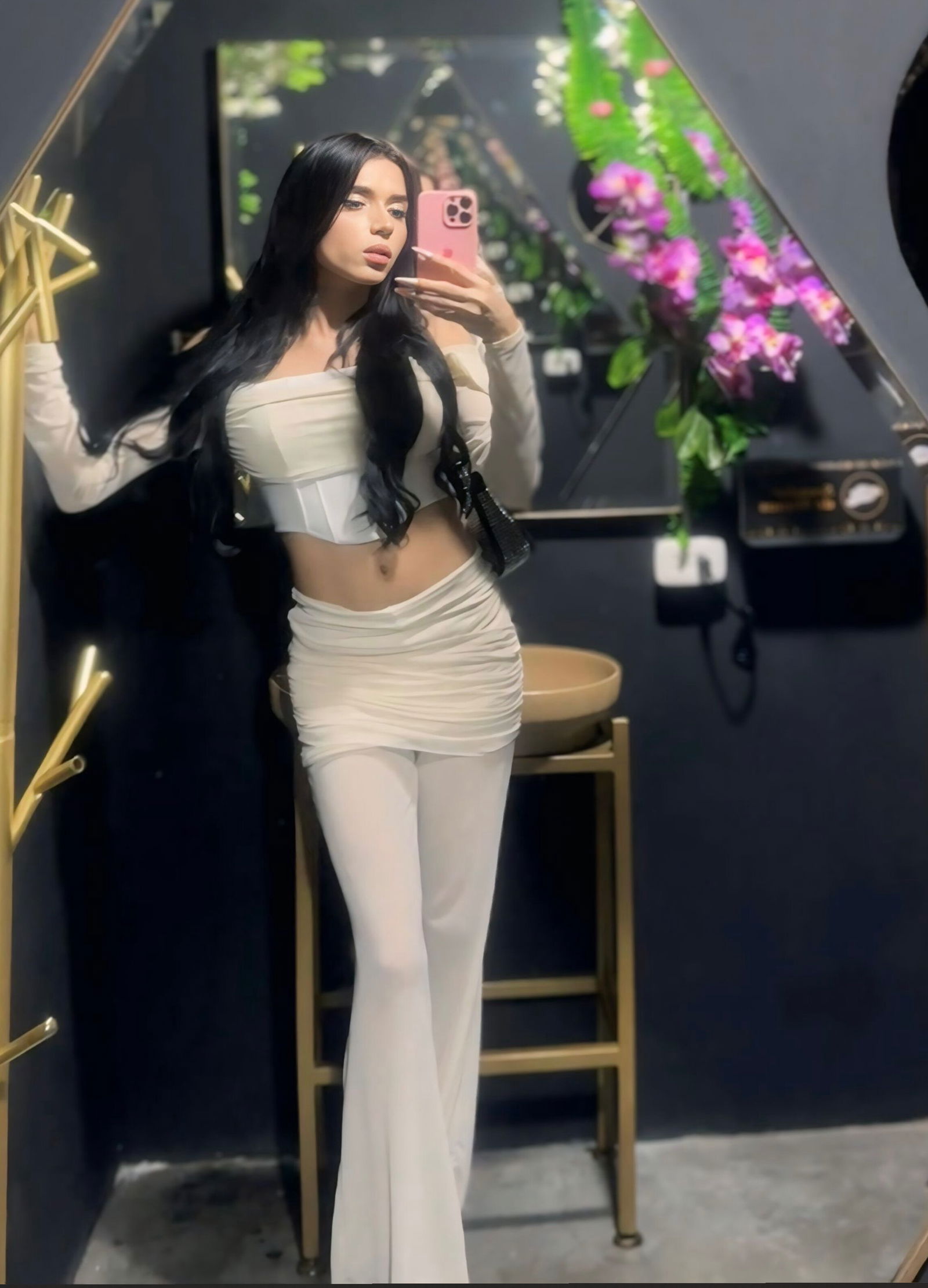 Catalinaprincssoficial photo