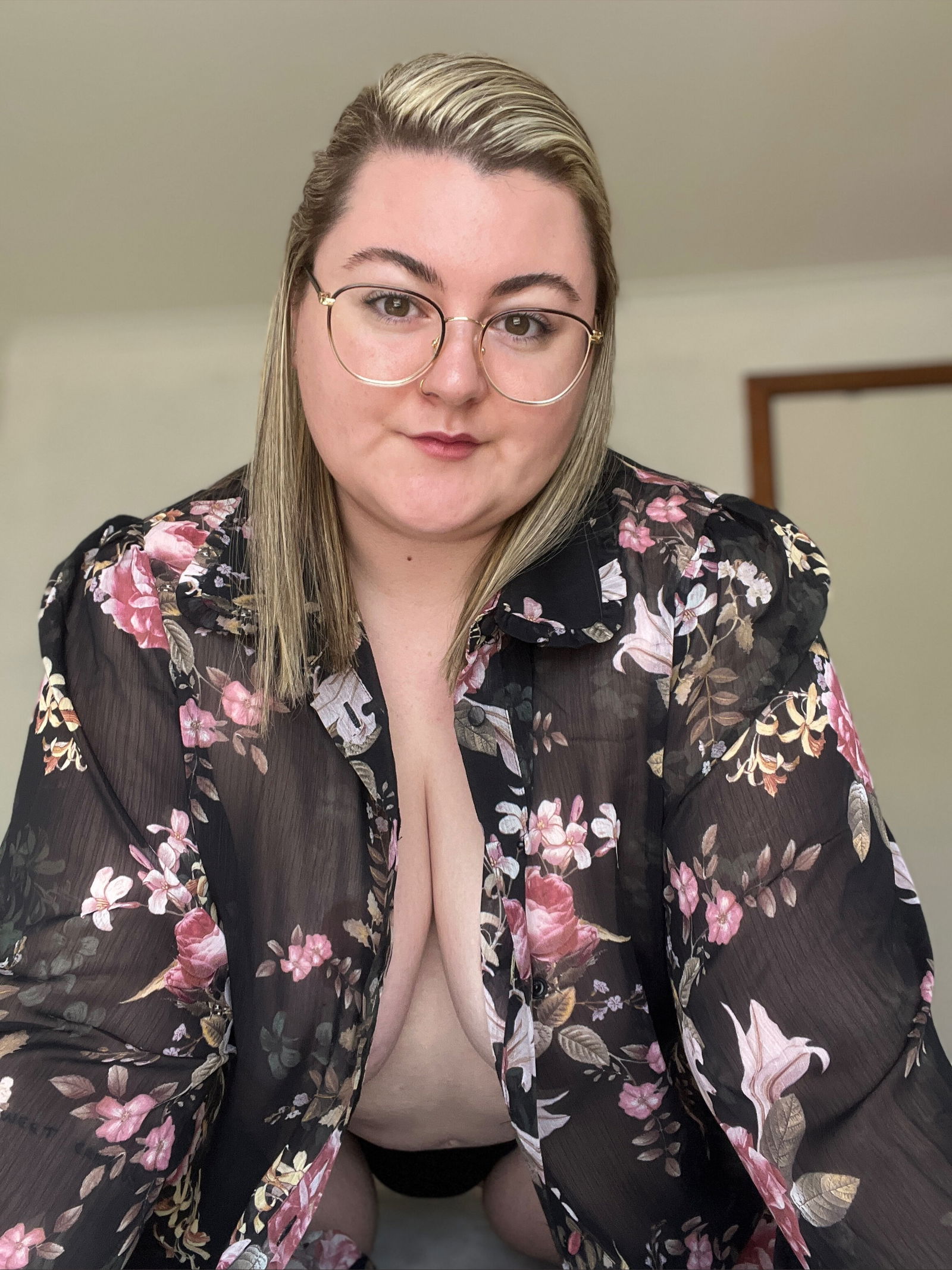 AUDREY 🥰 ur fat pussy gf photo