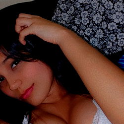 Beautiful OnlyFans Model Alejandra cupitra from Colombia - Captivating the viewer with her alluring pose