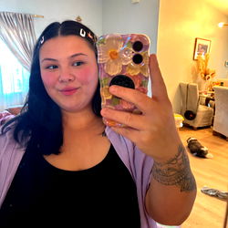 Kate's Fashionable Mirror Selfie