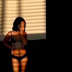 Ari Ash on Onlyfans: A Virginia Model's Revelation