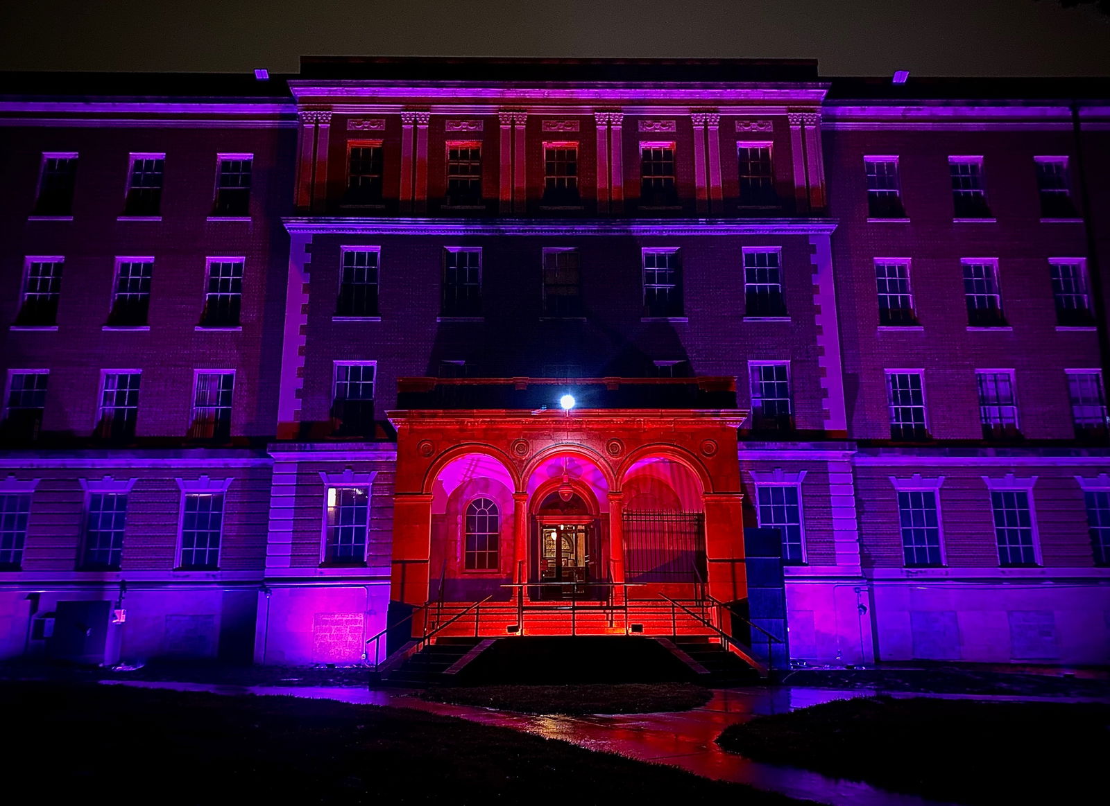 Alaizabel Marks photo