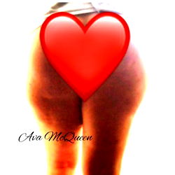 Ava McQueen's Belfie in Southern California