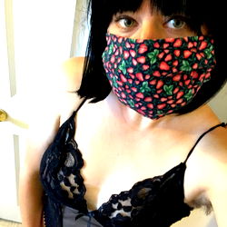 OnlyFans Model Natalia G in Lingerie and Mask