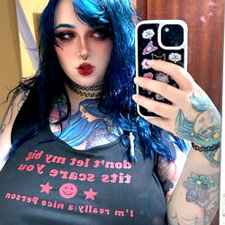 Aratani, the Spanish Goth Mother - OnlyFans Model