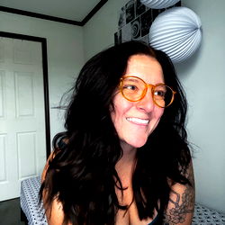 Ashlynn, A Confident Model in PA