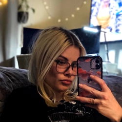 𝙰𝚜𝚑𝚔𝚢𝚢𝚢 🔰 photo