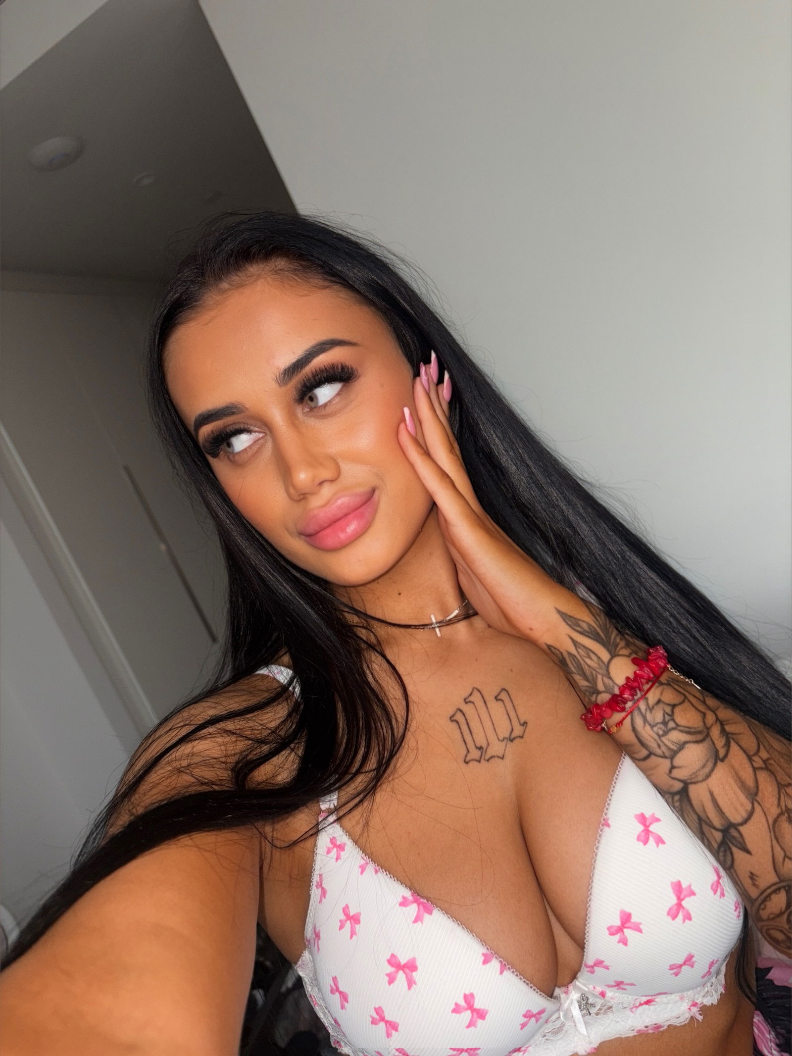 Bella Aurora 💫 photo