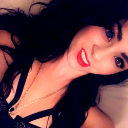 Vivid Female Model Kitten