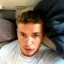 OnlyFans Model JuicyJP Sharing Personal Moments