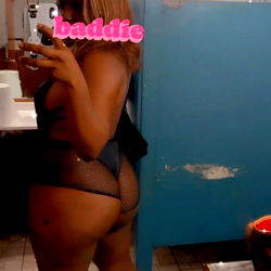 Onlyfans model AshCash,