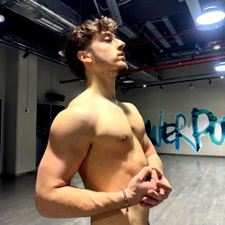 OnlyFans Model Alpha Damon in Gym