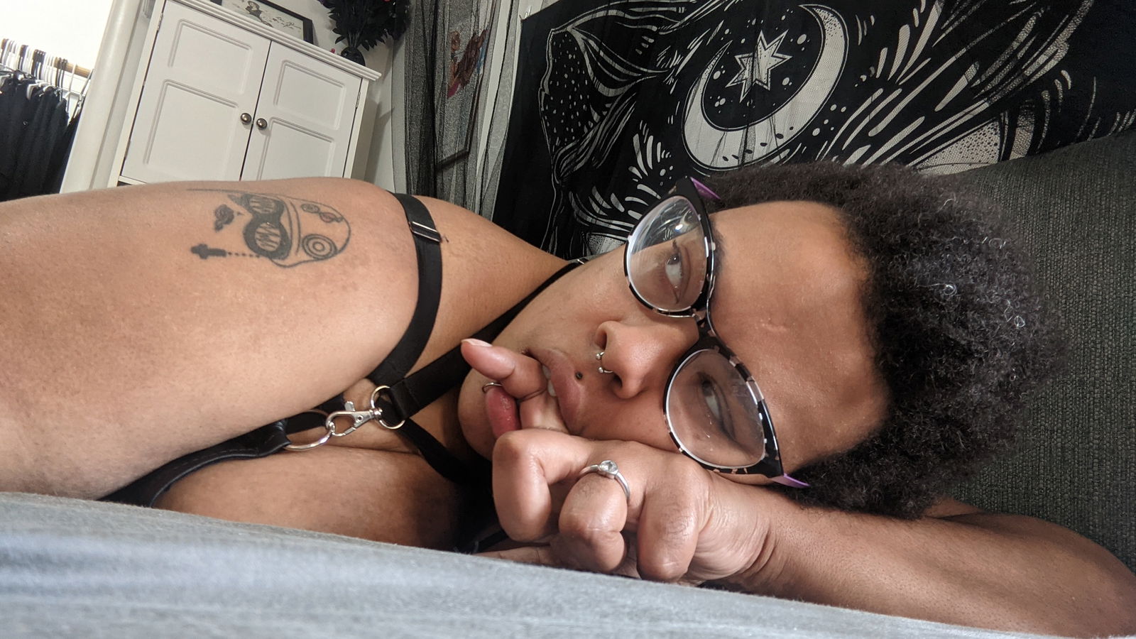 Violet Vixanne photo