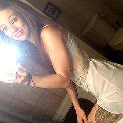 Samsam - Onlyfans Model Photo