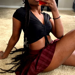 Model Katarou Kitty Posing