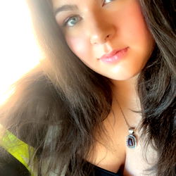 Ash's OnlyFans Model Photo