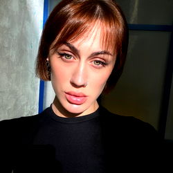 Model Alena: A Blonde Moment