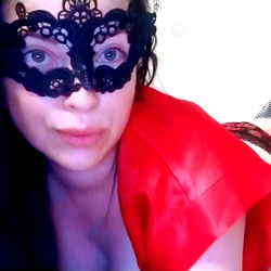 Adrianna Love: A Captivating Model from Portugal