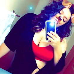 Alaskan Beauty Captures Selfie