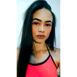 Edvana Silva, a young female fitness enthusiast