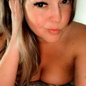 Emlyn Erin - OnlyFans Model