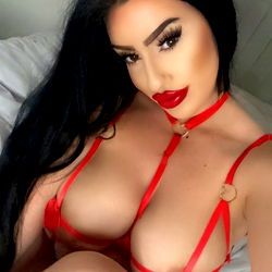 Onlyfans Model 'Tara May' From London, Posing in Lingerie