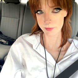 Maci Currin in a Car: A Texas-based OnlyFans Model