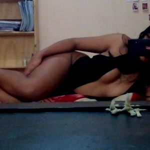 VICTORIA ASIAN-LATINA femdom๐ฅต photo