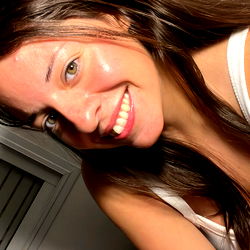 Model Denisse, Photograph with Flash and Lighting